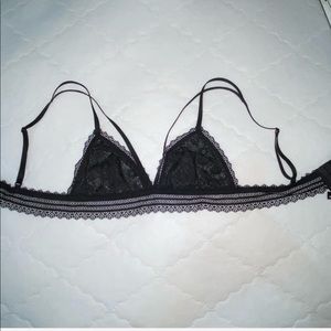 Black lace bra